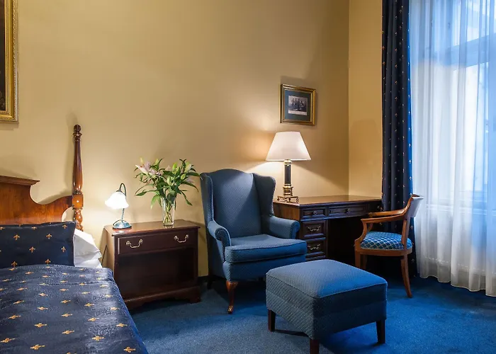 Hotel Bohemia Plaza 4*