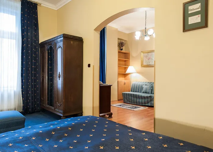 Bohemia Plaza 4*