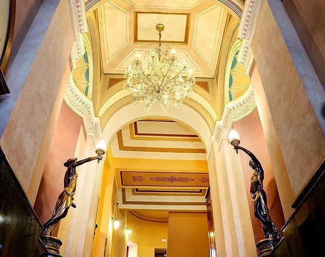 Bohemia Plaza 호텔 4*
